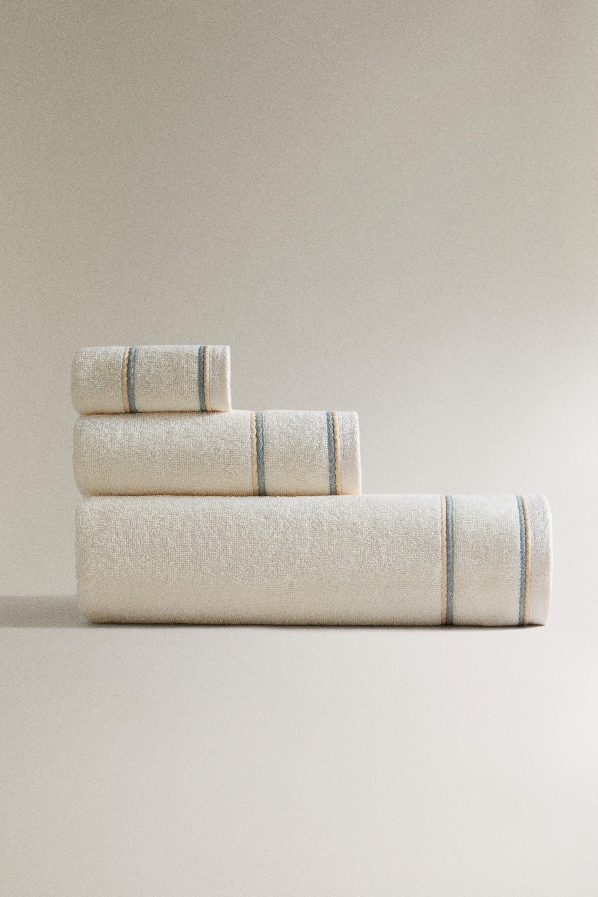 SERVIETTE DE BAIN DOUBLE LISERÉ COLORÉ